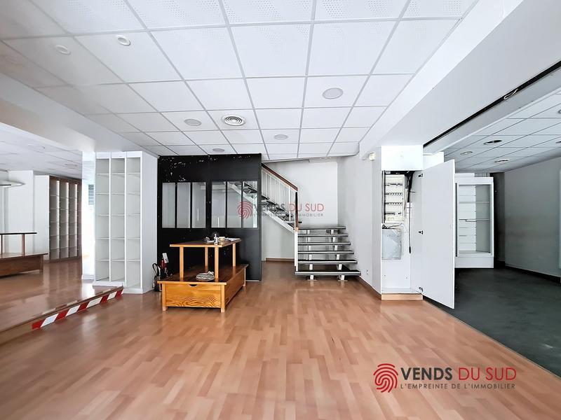 Local d'activités - 105 m²