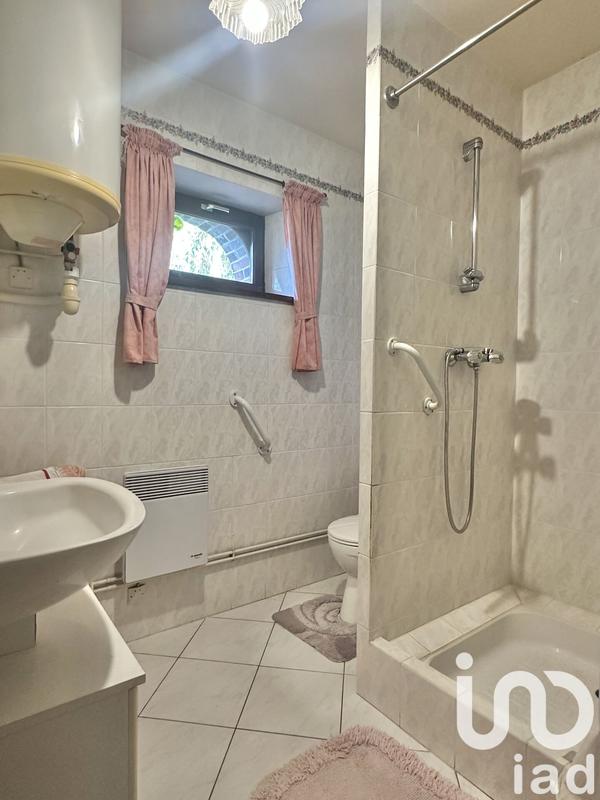 Maison - 90 m² - 3 pièces