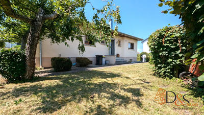 Maison - 95 m² - 5 pièces