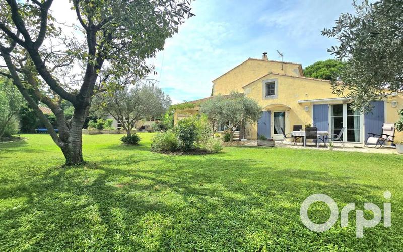 Maison - 267 m² - 11 pièces