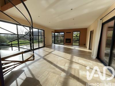 Maison de maîtres - 252 m² - 8 pièces