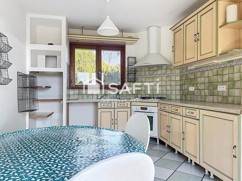 Maison - 159 m² - 7 pièces