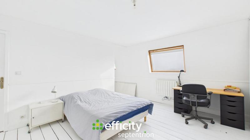 Maison - 228 m² - 9 pièces