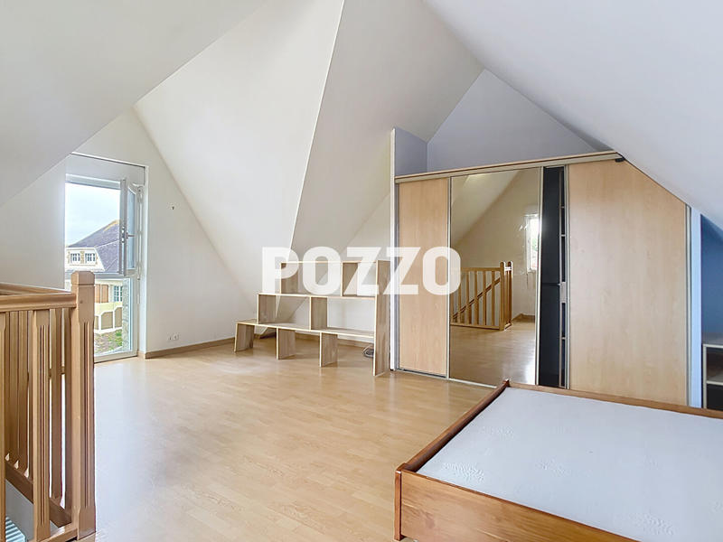 Maison - 160 m² - 7 pièces