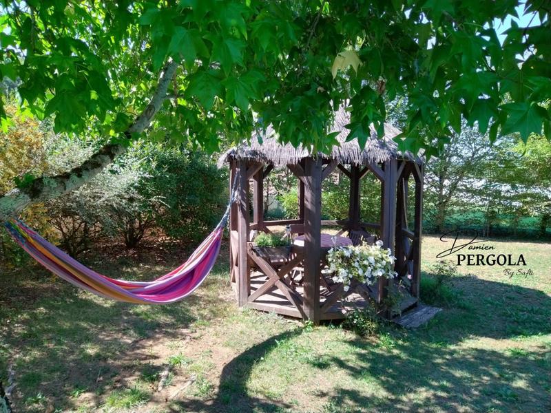 Maison - 237 m² - 11 pièces