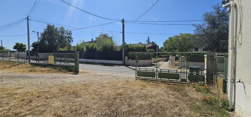 Entrepôt - 2 160 m²