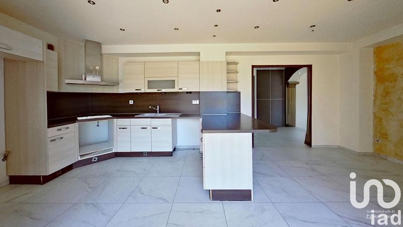 Maison - 180 m² - 6 pièces