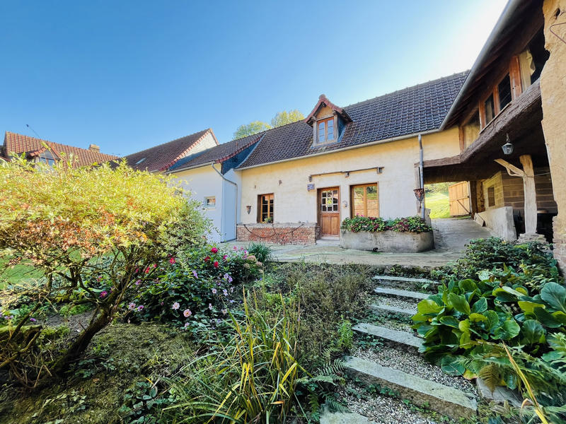 Maison - 235 m² - 8 pièces