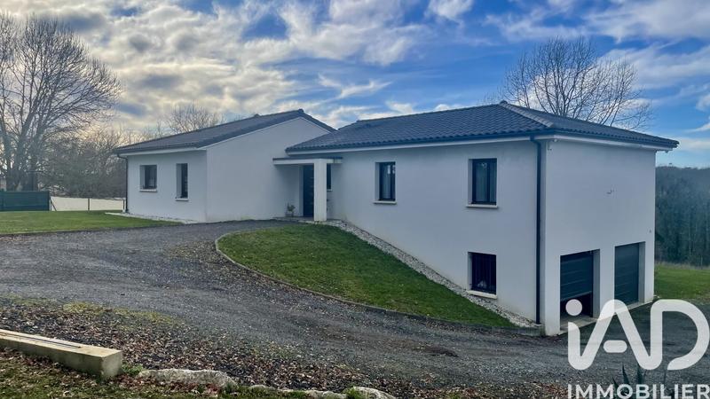 Maison - 128 m² - 6 pièces