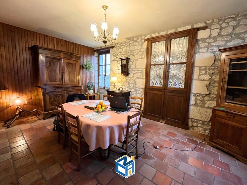 Maison ancienne - 160 m² - 7 pièces