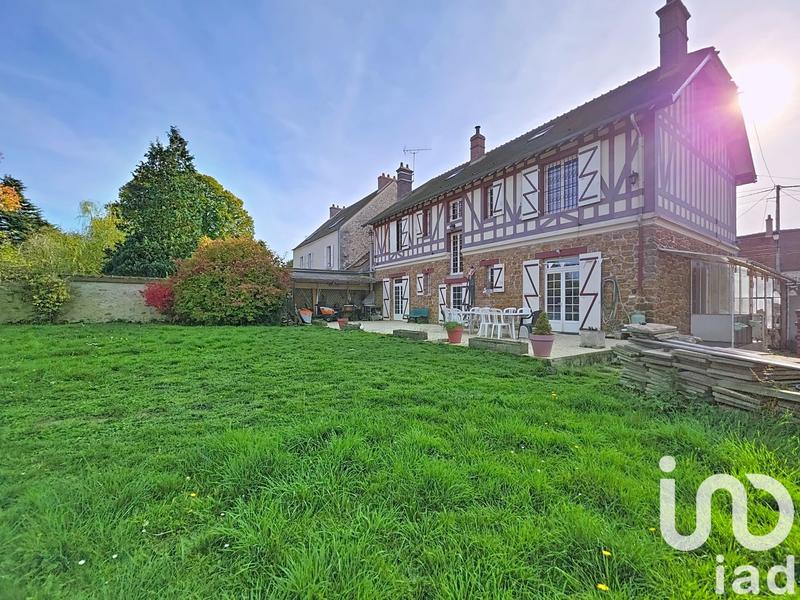 Maison - 214 m² - 10 pièces