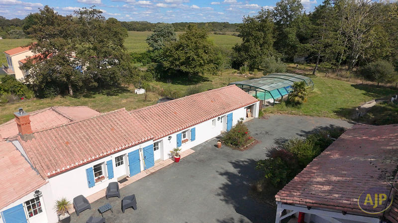 Maison - 156 m² - 7 pièces