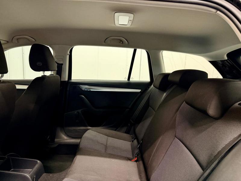 Skoda Octavia Combi 1.2tsi 105ch - 1ere Main