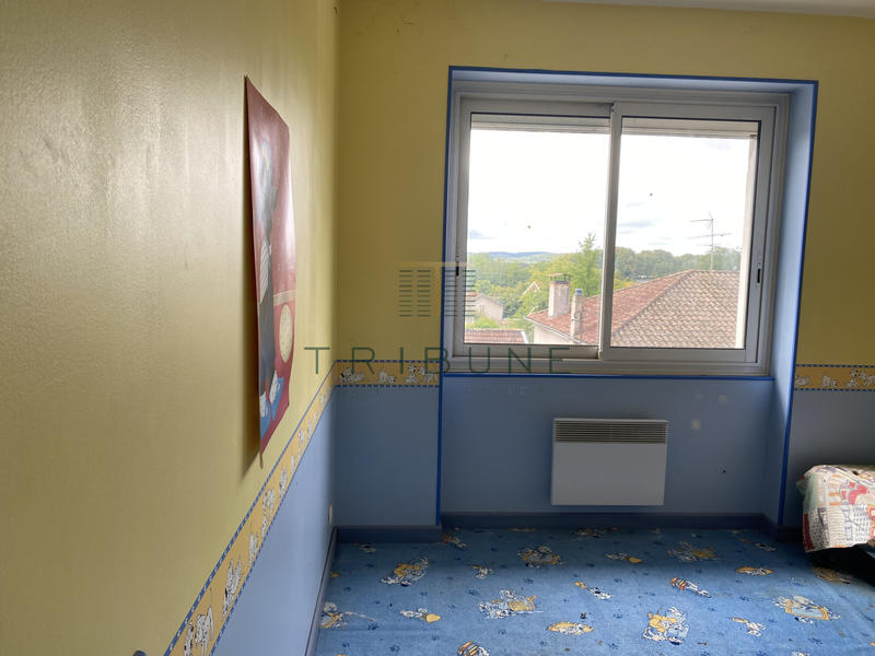 Maison - 253 m² - 8 pièces