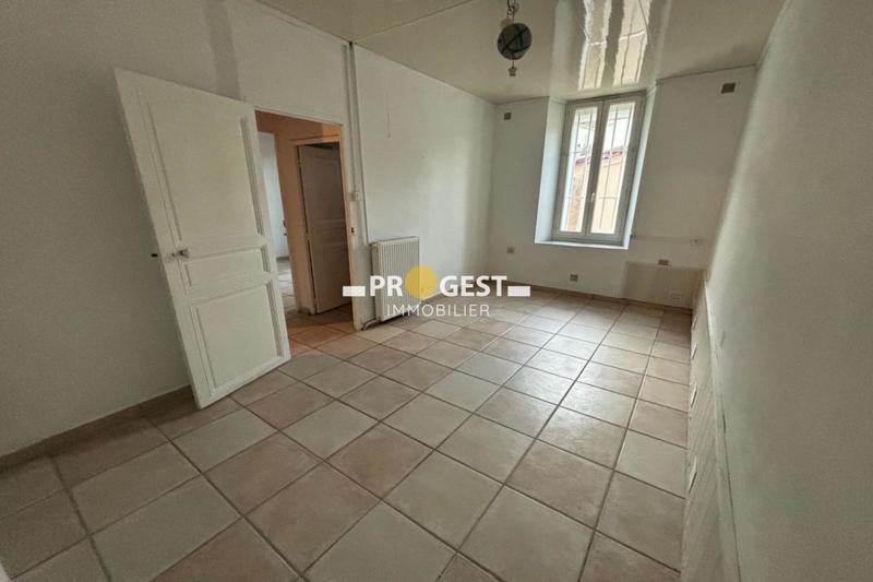 Appartement - 80 m² - 4 pièces