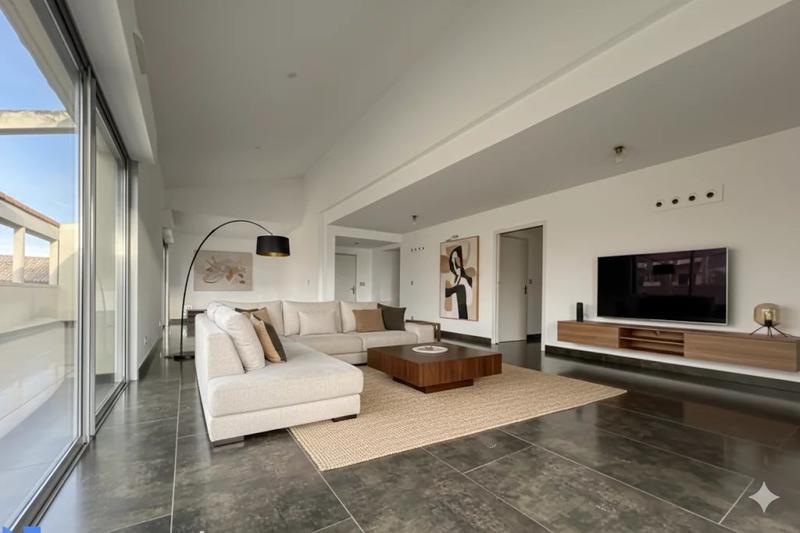 Appartement - 224 m² - 6 pièces