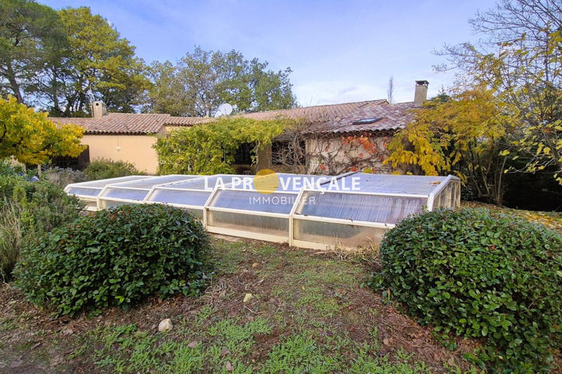 Maison - 210 m² - 7 pièces