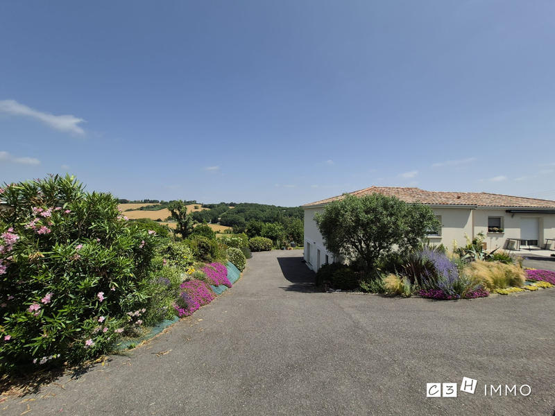 Maison - 165 m² - 5 pièces