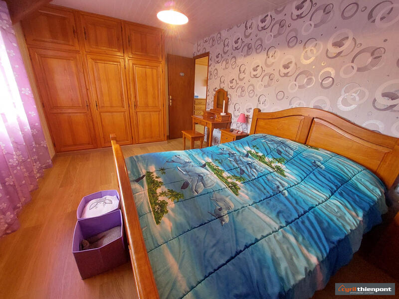 Maison - 167 m² - 9 pièces