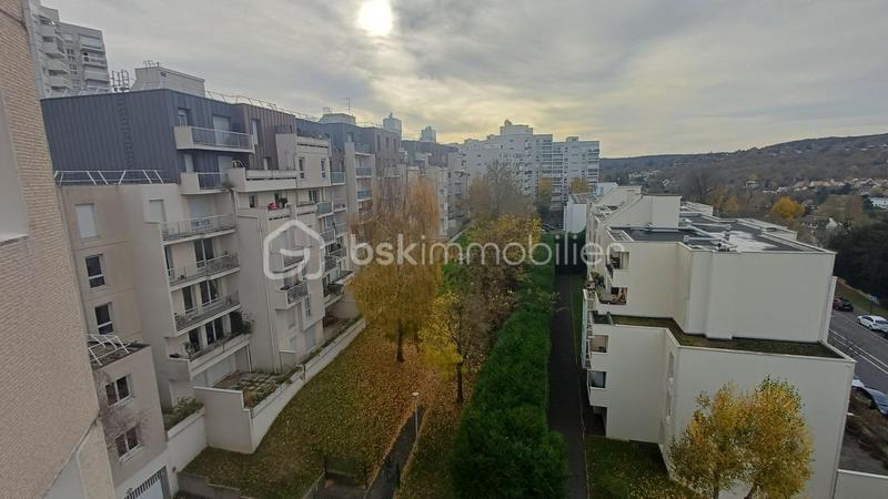 Appartement - 95 m² - 5 pièces