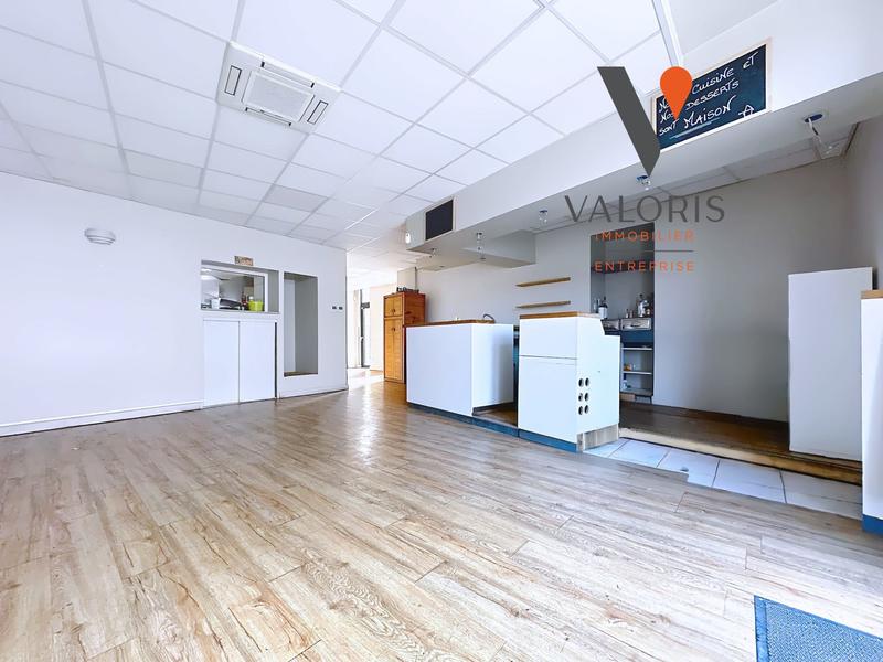 Local commercial - 216 m²