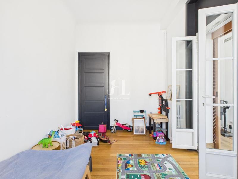 Appartement - 130 m² - 3 pièces