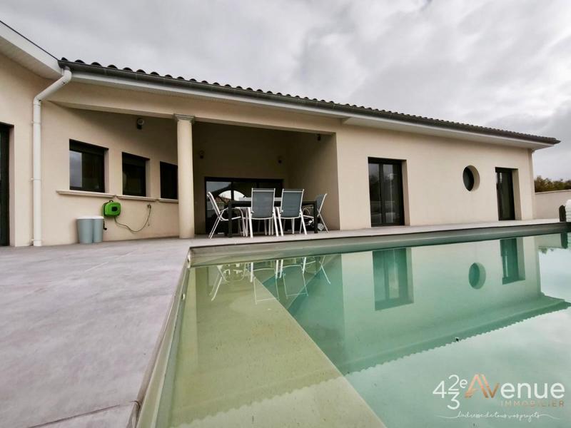 Maison - 208 m² - 7 pièces