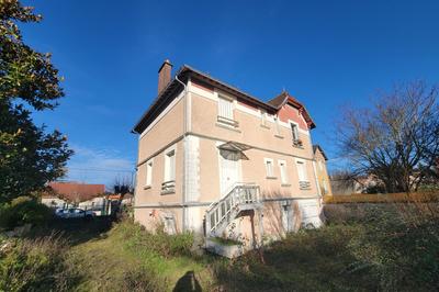 Maison bourgeoise - 175 m² - 1 pièce