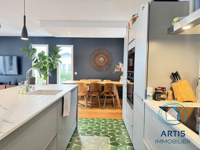 Maison - 105 m² - 4 pièces