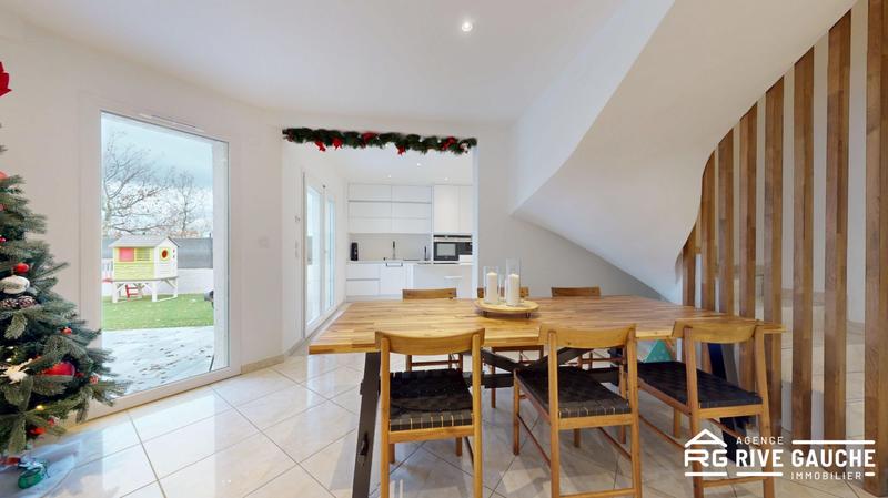 Maison - 151 m² - 6 pièces