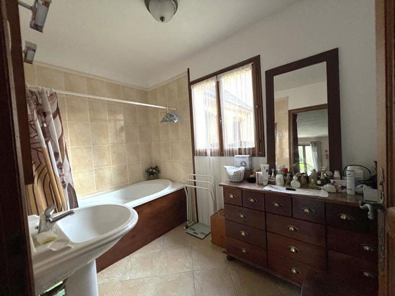 Maison - 197 m² - 6 pièces