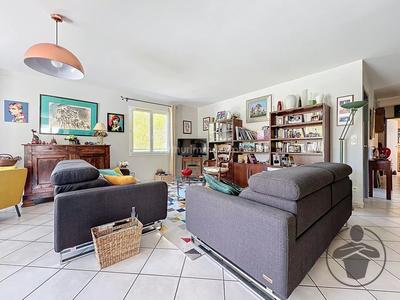 Maison - 151 m² - 6 pièces