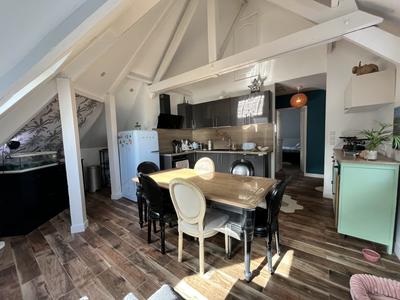 Appartement - 82 m² - 4 pièces