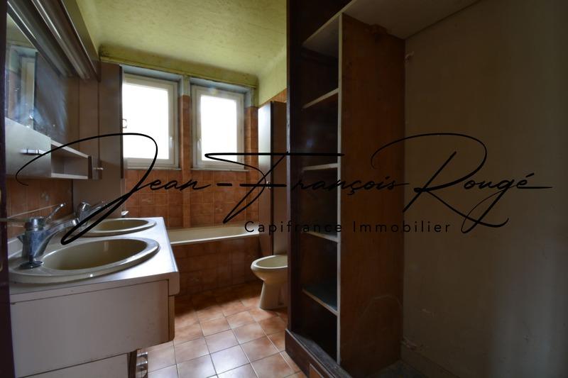 Local commercial - 230 m² - 12 pièces