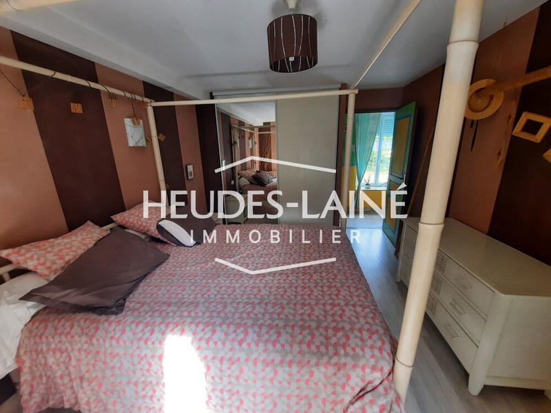 Maison - 201 m² - 7 pièces