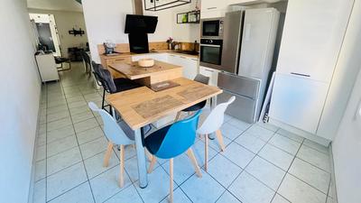 Maison - 90 m² - 3 pièces