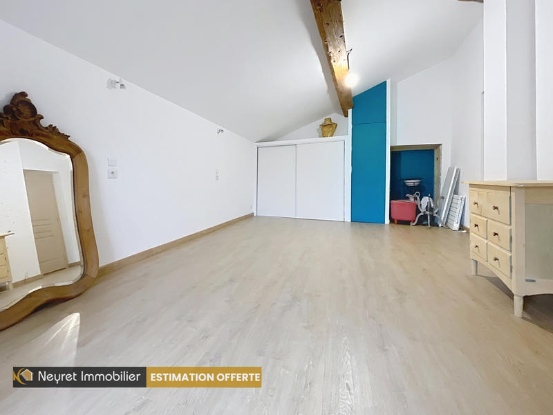 Maison - 267 m² - 6 pièces