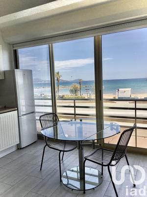 Studio - 30 m² - 1 pièce