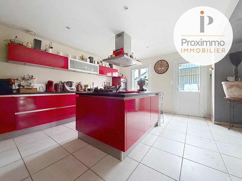 Maison - 184 m² - 7 pièces