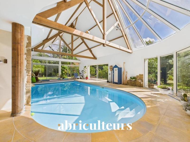 Maison ancienne - 258 m² - 7 pièces