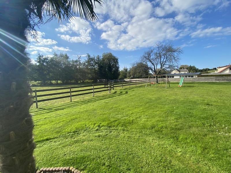 Maison - 213 m² - 8 pièces