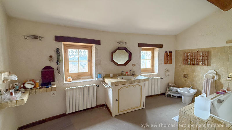 Maison de village - 150 m² - 5 pièces