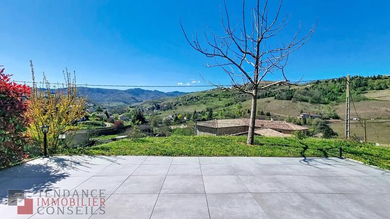 Maison - 100 m² - 5 pièces