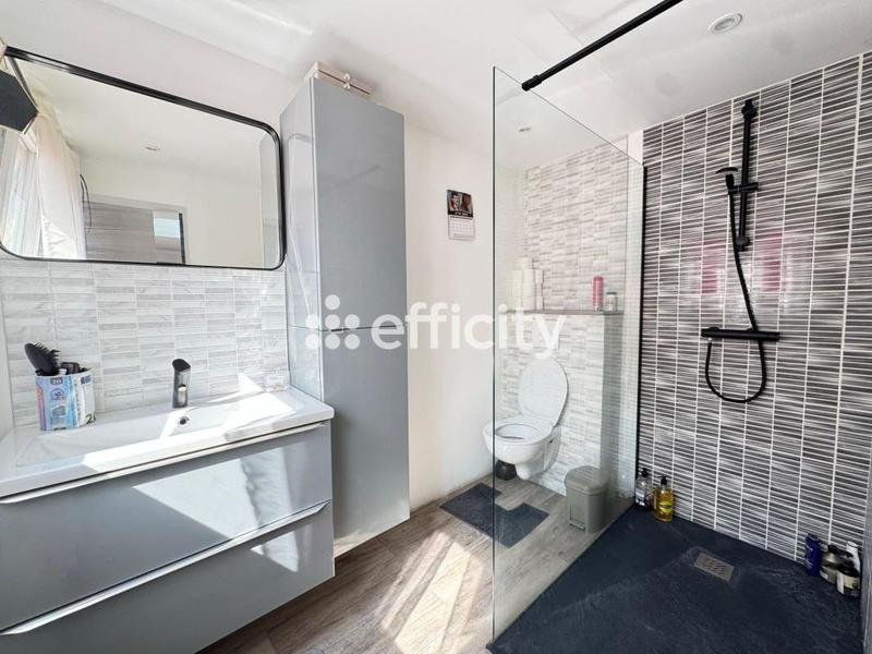 Maison - 102 m² - 5 pièces