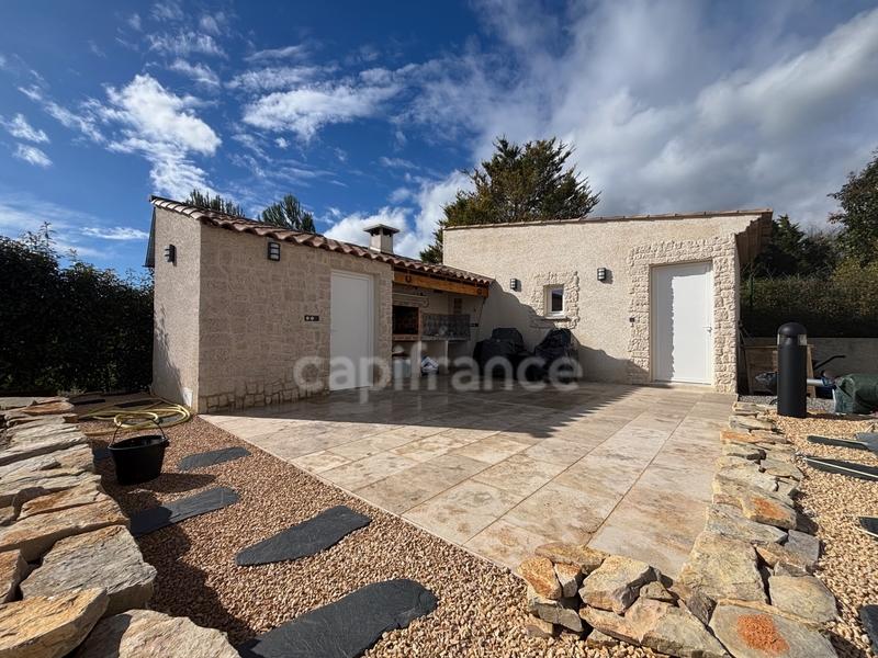 Maison - 140 m² - 6 pièces