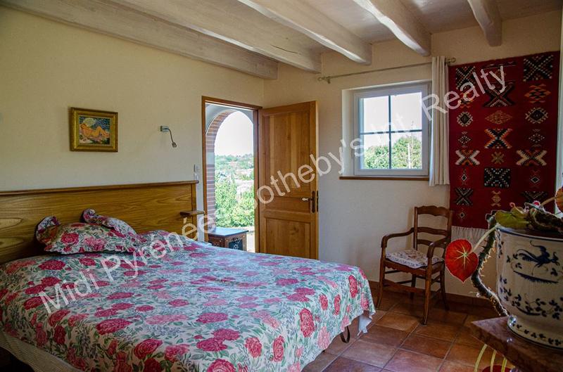 Maison - 278 m² - 7 pièces