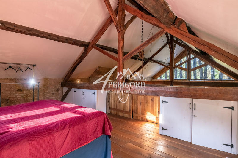 Maison ancienne - 245 m² - 8 pièces