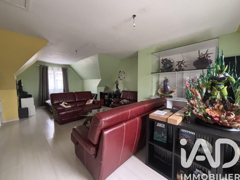 Maison - 180 m² - 8 pièces