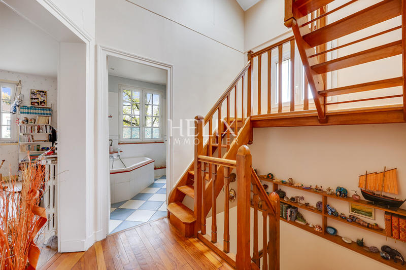 Maison - 135 m² - 6 pièces