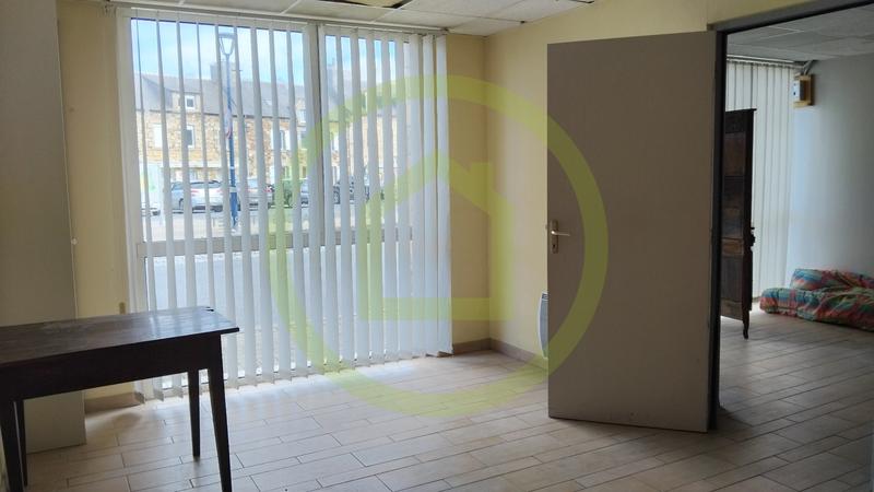 Local d'activités - 80 m² - 6 pièces